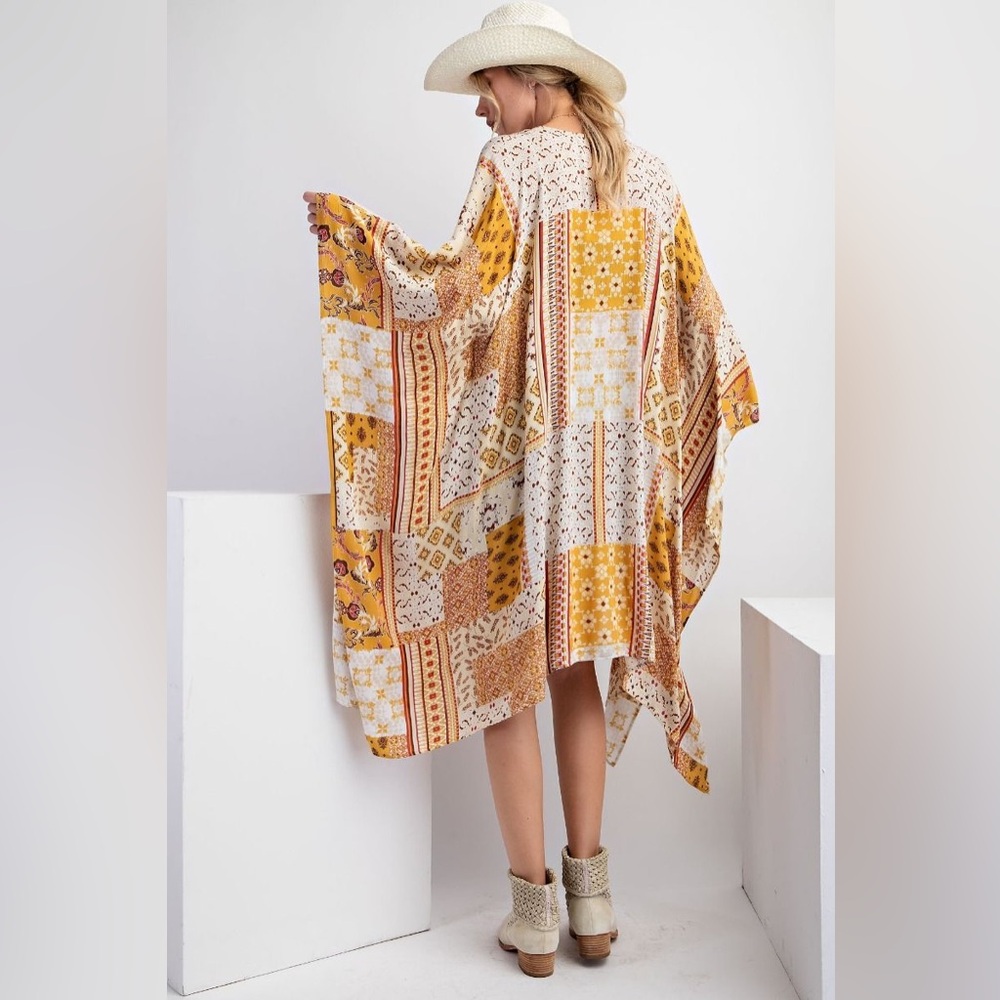 Stunning Easel Patchwork Open Kimono - Picture 5 of 6